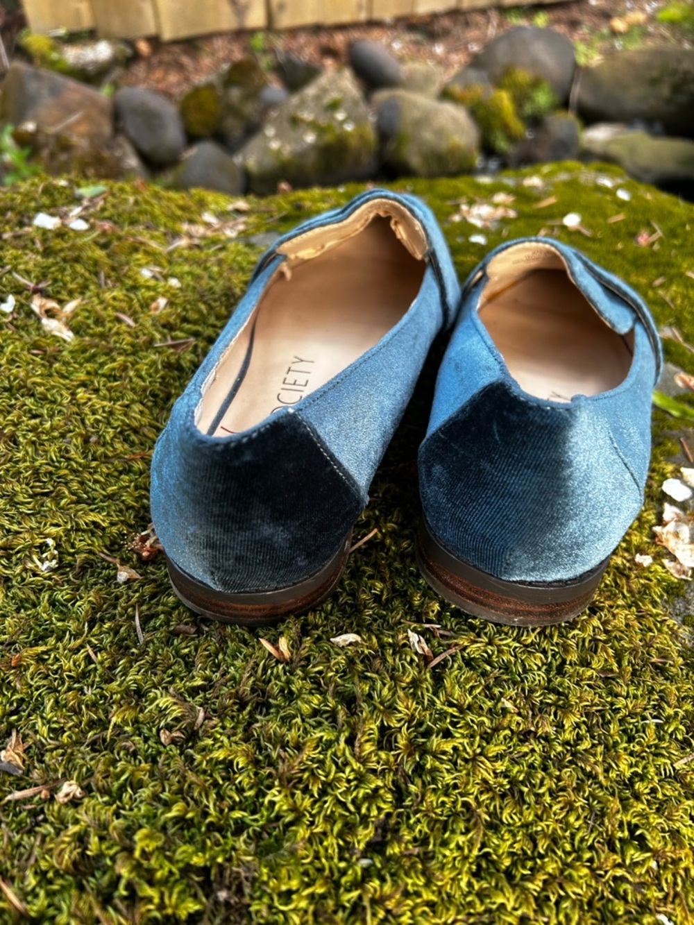 Sole Society Teal Velvet Pointed Loafers with Penny Strap - Size 8.5 - Picture 5 of 6